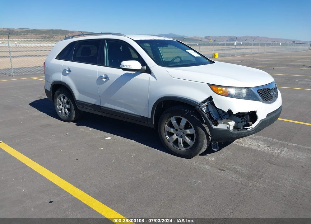 2011 KIA SORENTO LX V6 VIN: 5XYKT4A26BG158542