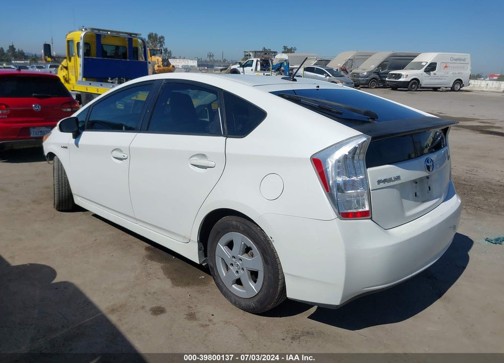 2011 TOYOTA PRIUS THREE VIN: JTDKN3DUXB5325950