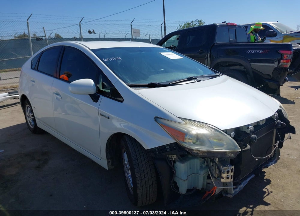 2011 TOYOTA PRIUS THREE VIN: JTDKN3DUXB5325950