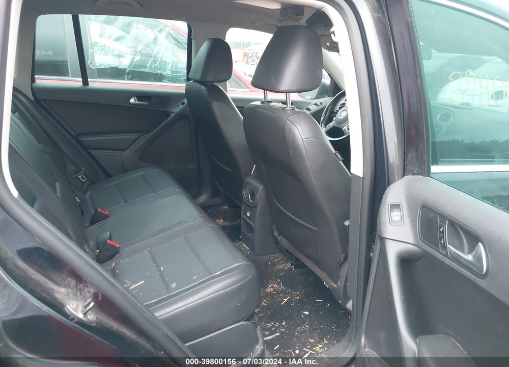 2011 VOLKSWAGEN TIGUAN S/SE/SEL VIN: WVGAV7AX8BW542954