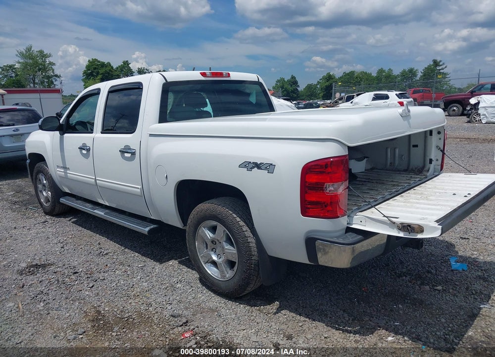 2013 CHEVROLET SILVERADO 1500 LT VIN: 3GCPKSE79DG199898
