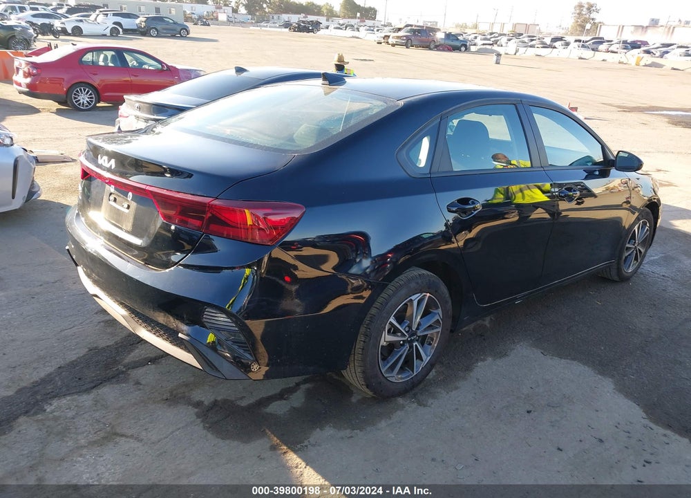 2024 KIA FORTE LXS VIN: 3KPF24AD4RE732343