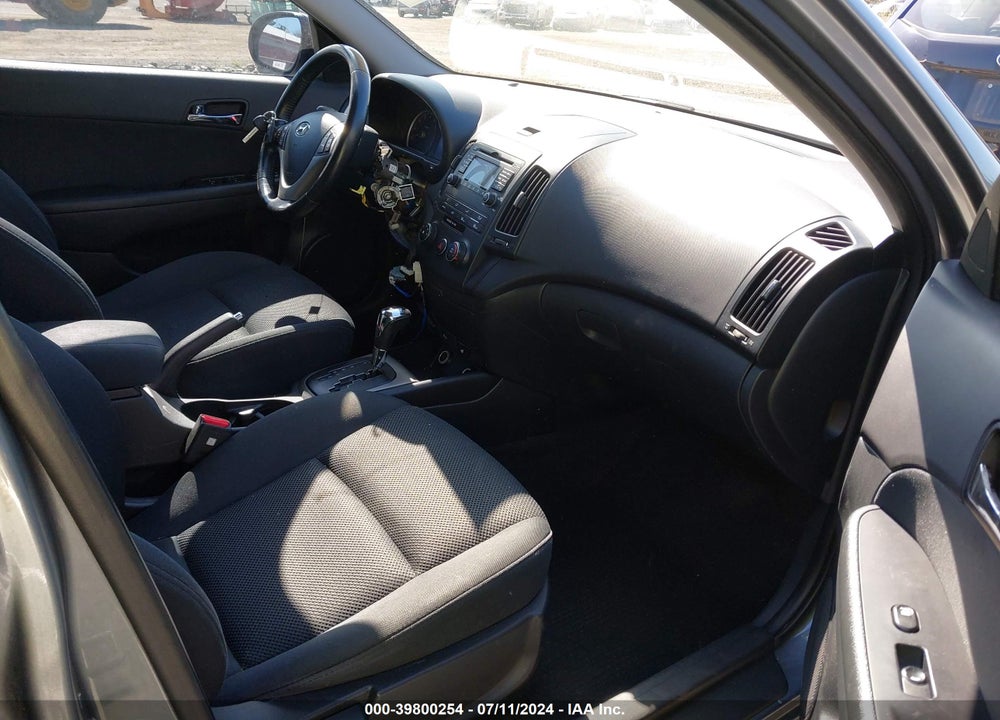 2010 HYUNDAI ELANTRA TOURING SE VIN: KMHDC8AE6AU064860