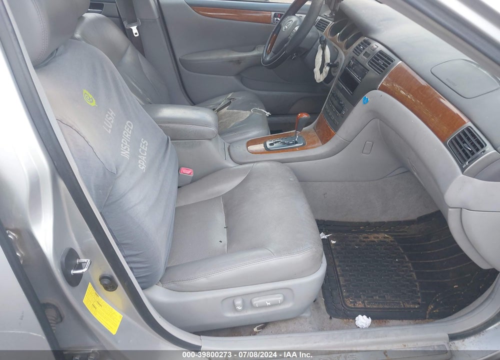2005 LEXUS ES 330 VIN: JTHBA30G355101420