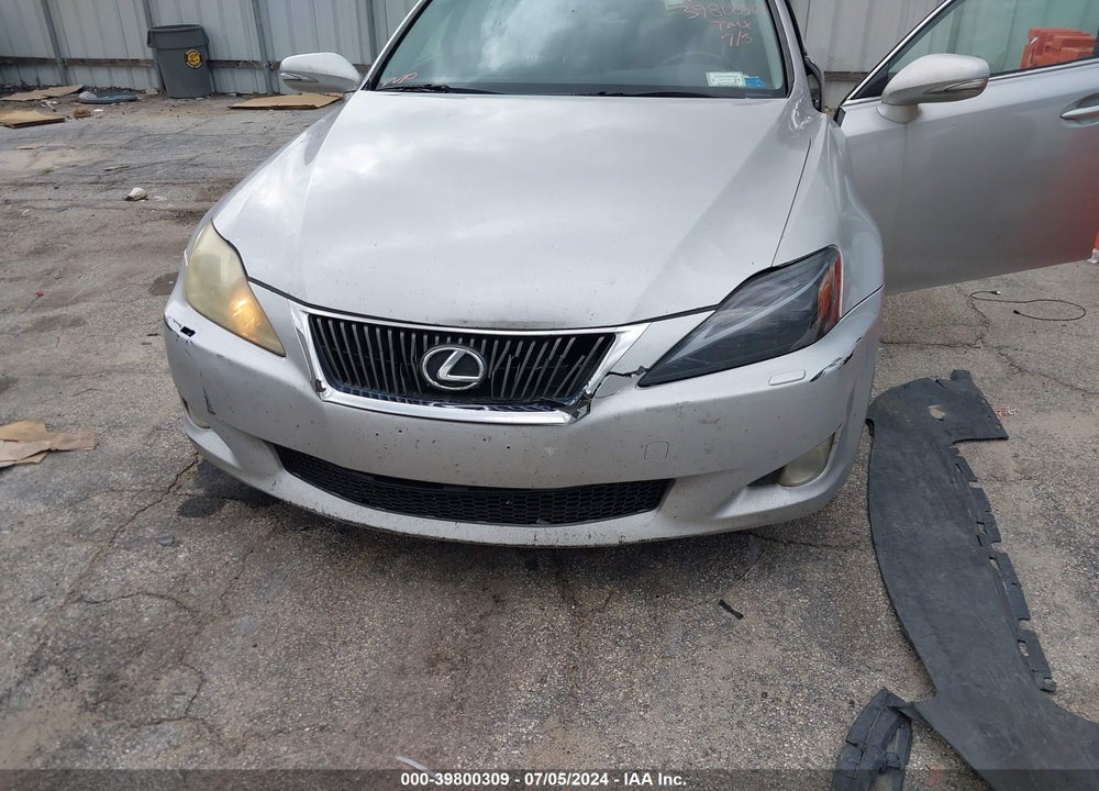 2009 LEXUS IS 250 VIN: JTHCK262095031680