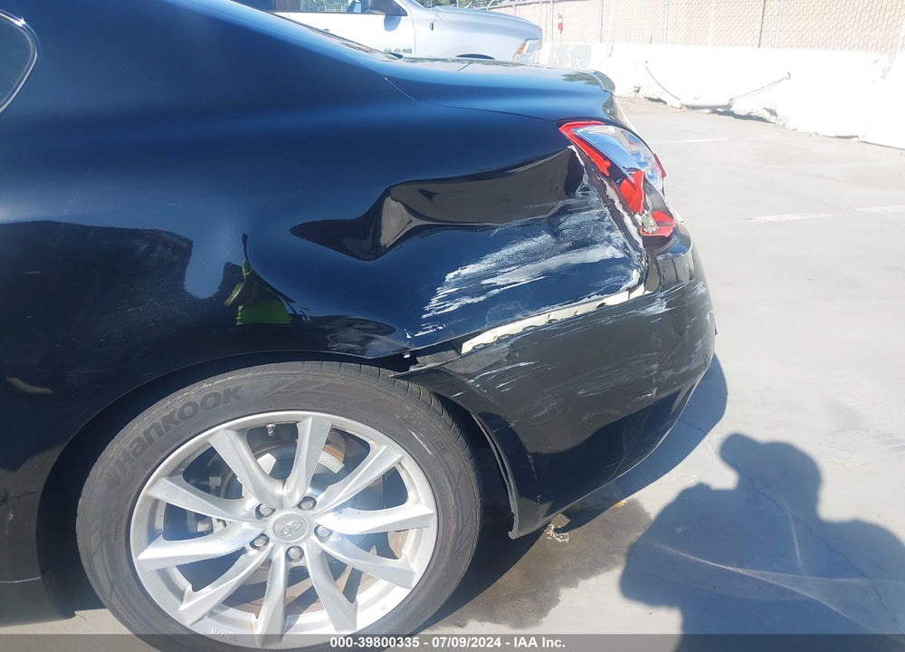 2014 INFINITI Q60 JOURNEY VIN: JN1CV6EK0EM110559