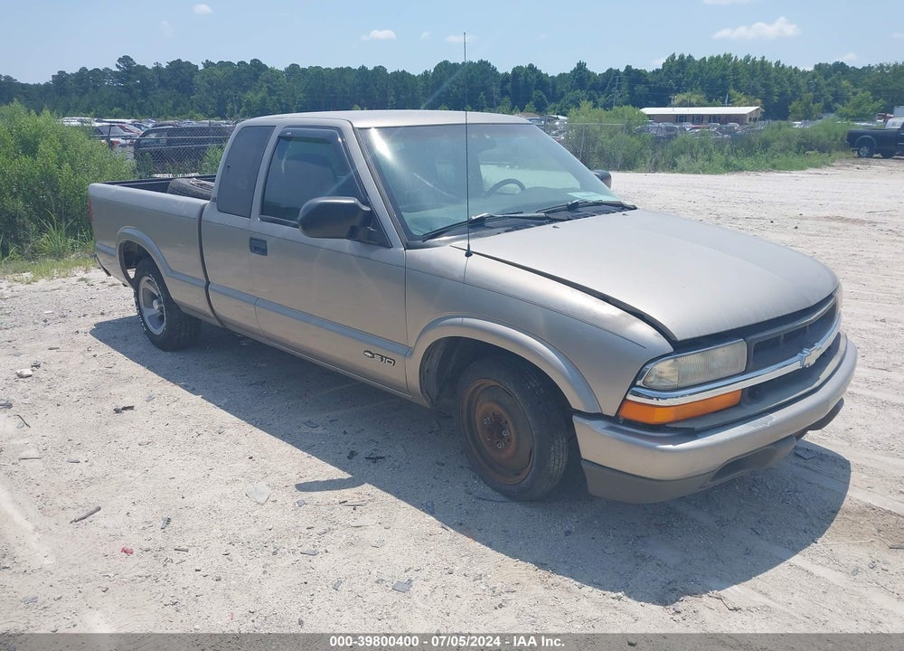 1998 CHEVROLET S-10 LS FLEETSIDE VIN: 1GCCS1949WK260736