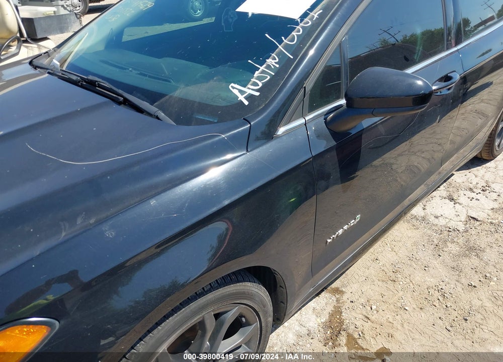 2018 FORD FUSION HYBRID SE VIN: 3FA6P0LU1JR201322