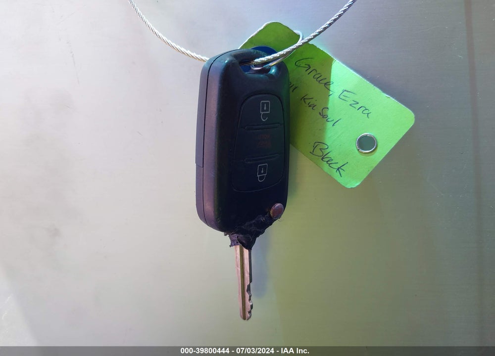 2011 KIA SOUL VIN: KNDJT2A2XB7237287