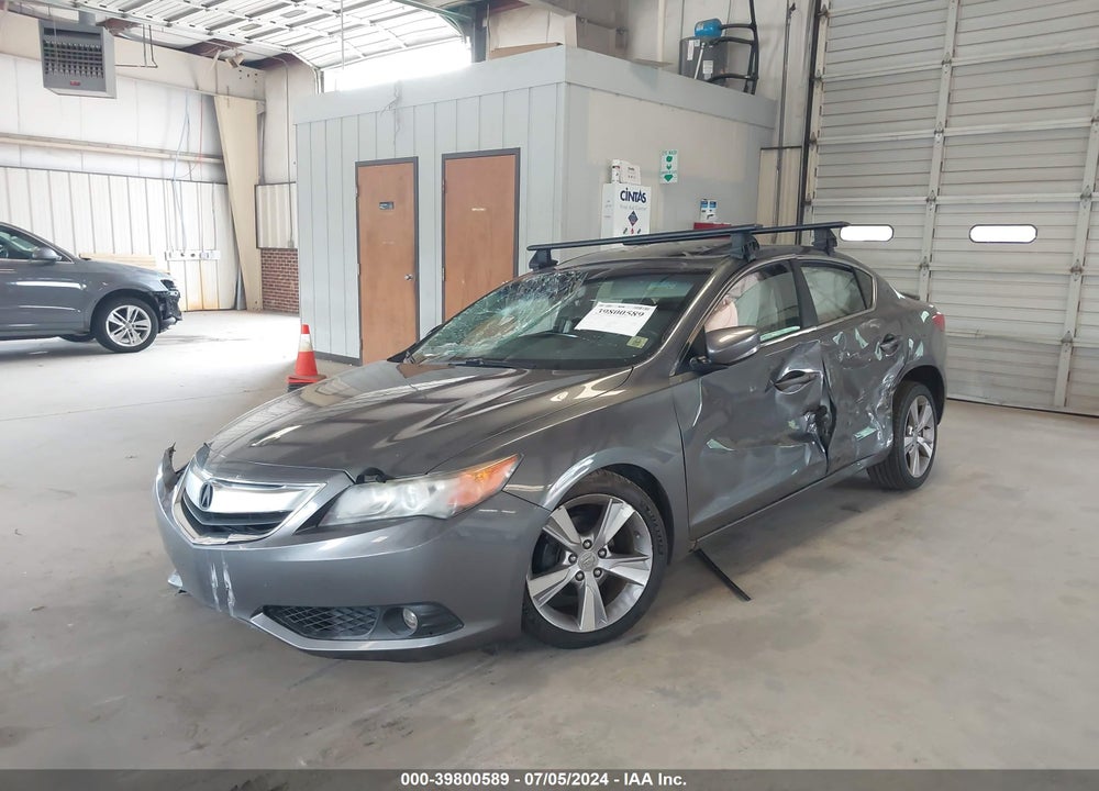2013 ACURA ILX 2.0L VIN: 19VDE1F71DE002021