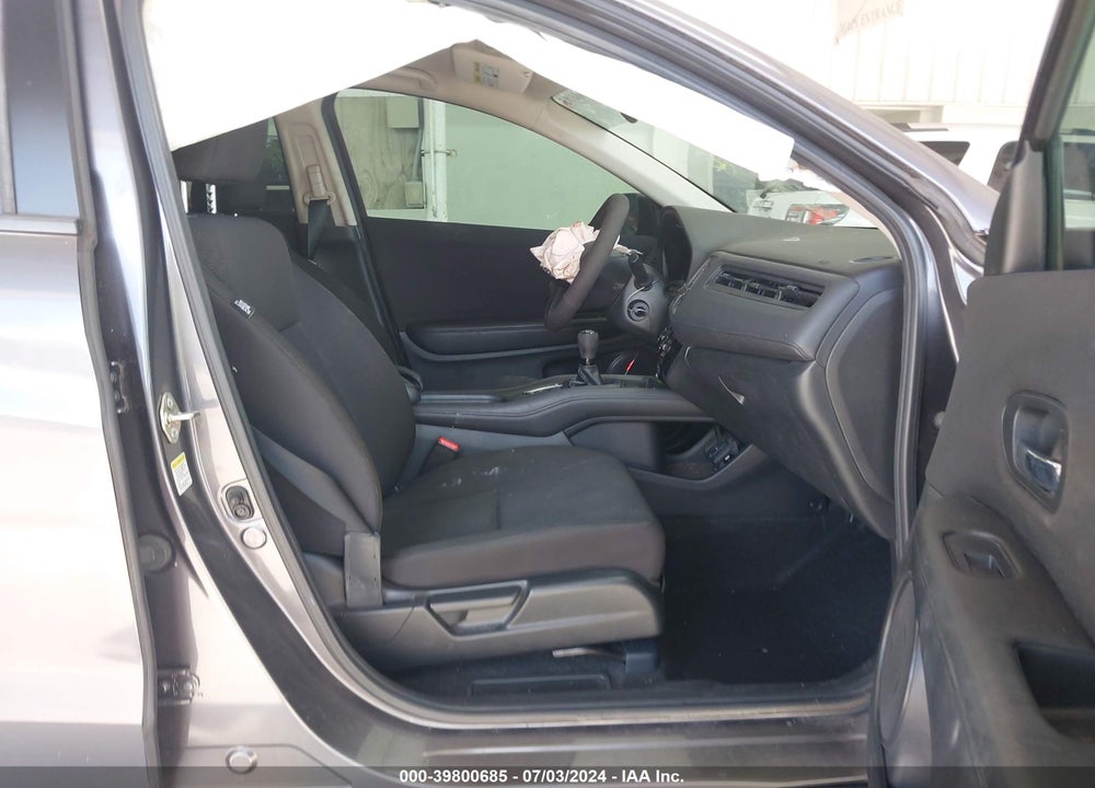 2016 HONDA HR-V LX VIN: 3CZRU5G38GM750689