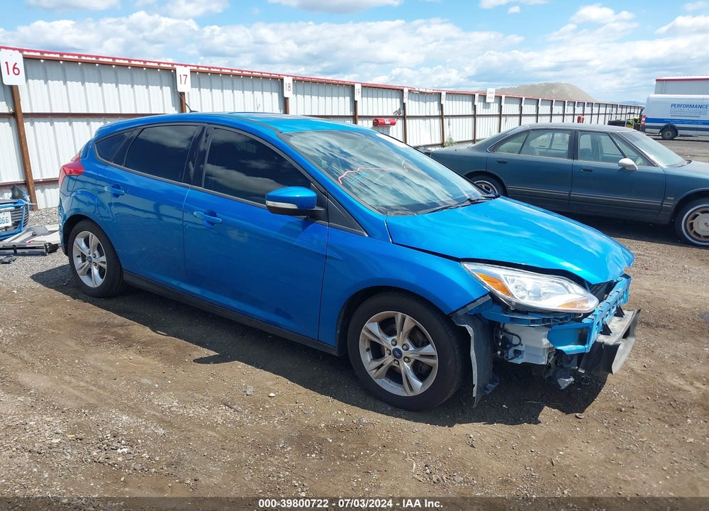 2014 FORD FOCUS SE VIN: 1FADP3K2XEL104326