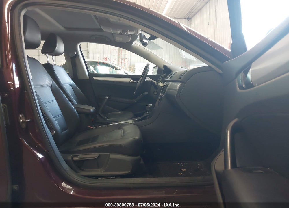 2013 VOLKSWAGEN PASSAT 2.5L SE VIN: 1VWBH7A31DC022271