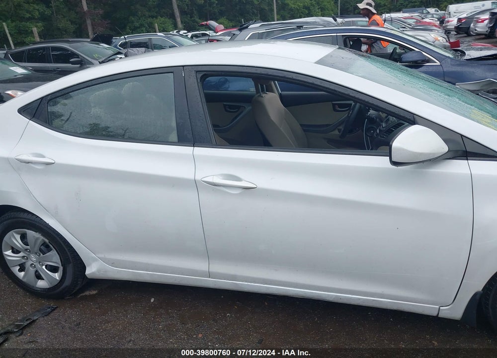 2016 HYUNDAI ELANTRA SE VIN: 5NPDH4AE1GH775027