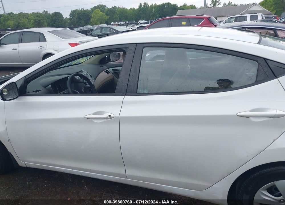 2016 HYUNDAI ELANTRA SE VIN: 5NPDH4AE1GH775027