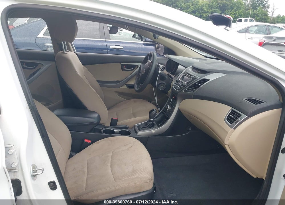 2016 HYUNDAI ELANTRA SE VIN: 5NPDH4AE1GH775027