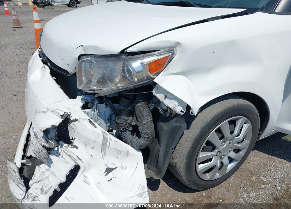 2012 SCION XB VIN: JTLZE4FE2CJ002631
