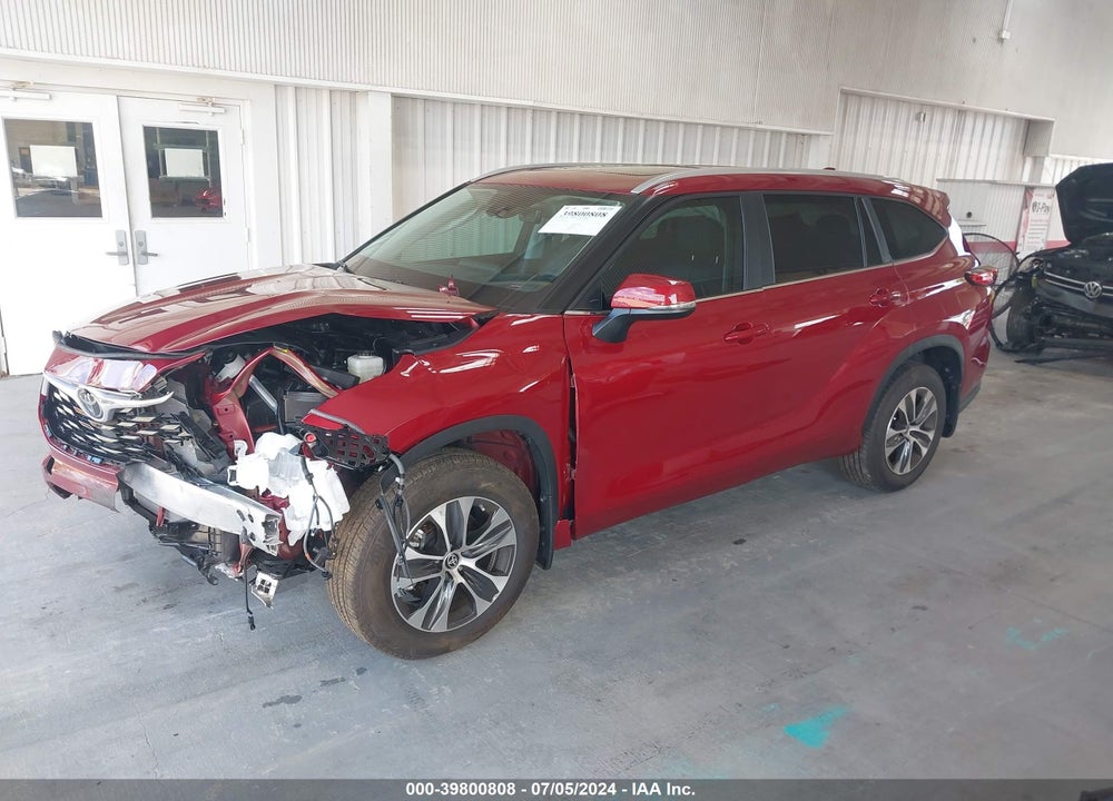 2023 TOYOTA HIGHLANDER XLE VIN: 5TDKDRAH2PS523601
