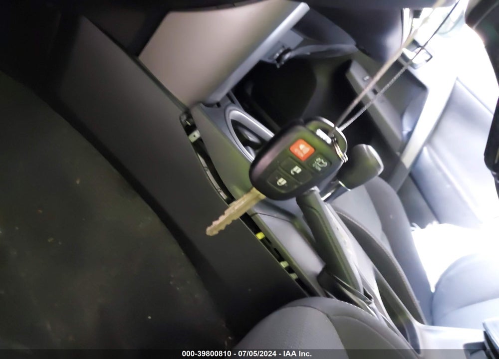 2016 TOYOTA RAV4 XLE VIN: 2T3RFREV6GW430295