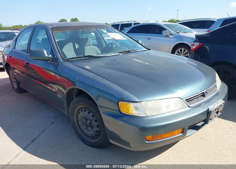 1996 HONDA ACCORD LX/EX VIN: 1HGCD5636TA021824