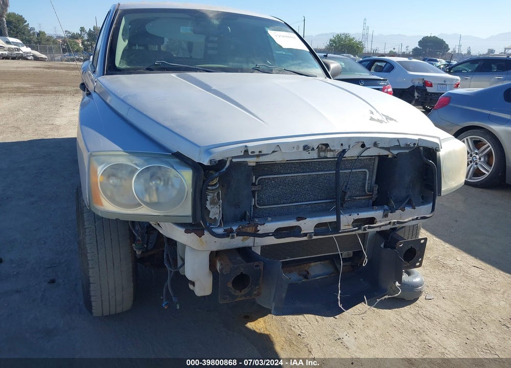 2005 DODGE DAKOTA LARAMIE VIN: 1D7HE52N05S207709