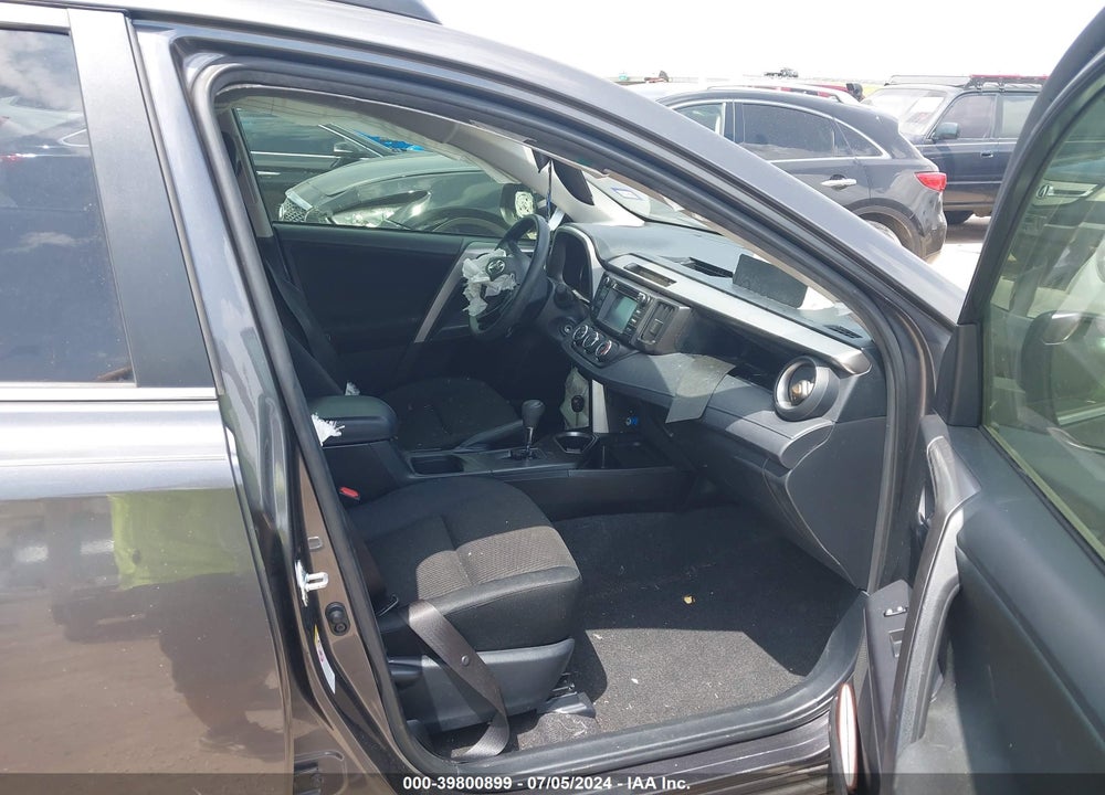 2017 TOYOTA RAV4 LE VIN: JTMZFREV2HJ129569