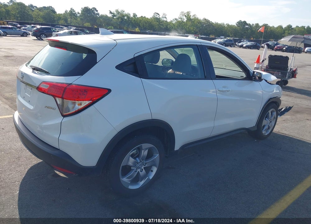 2022 HONDA HR-V AWD LX VIN: 3CZRU6H32NM711369