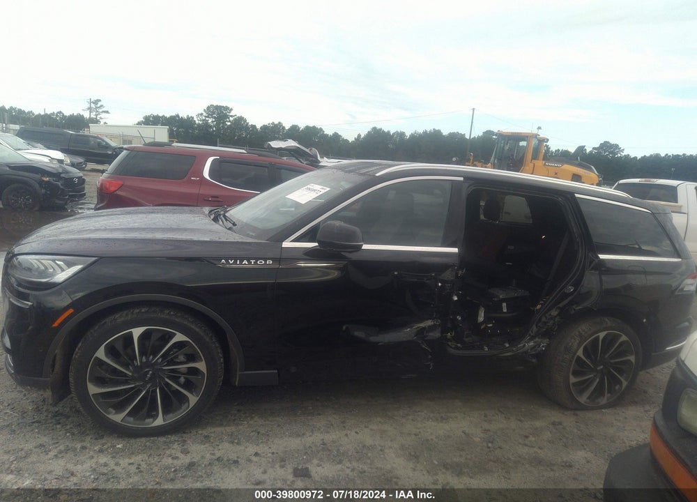 2023 LINCOLN AVIATOR RESERVE VIN: 5LM5J7WC0PGL24024