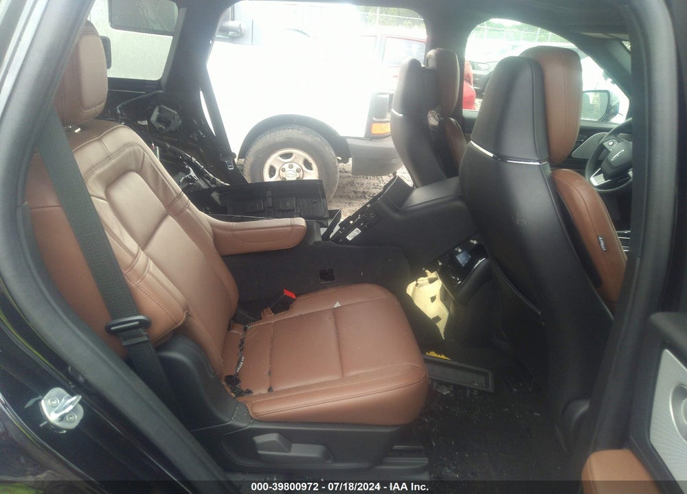 2023 LINCOLN AVIATOR RESERVE VIN: 5LM5J7WC0PGL24024
