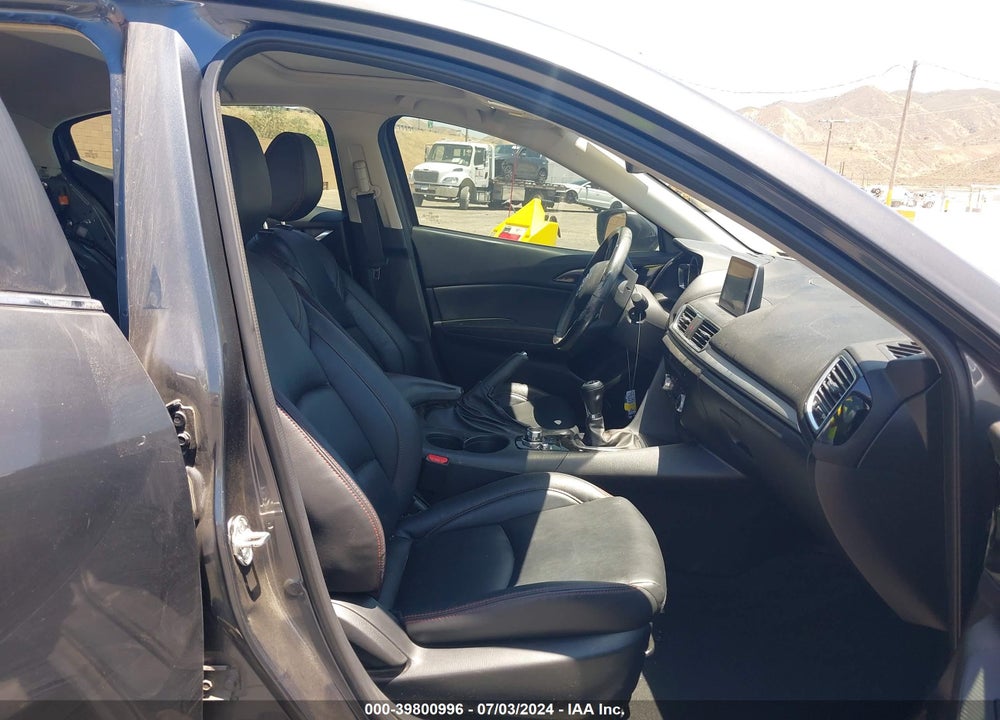 2015 MAZDA 3 S TOURING VIN: JM1BM1L31F1228326