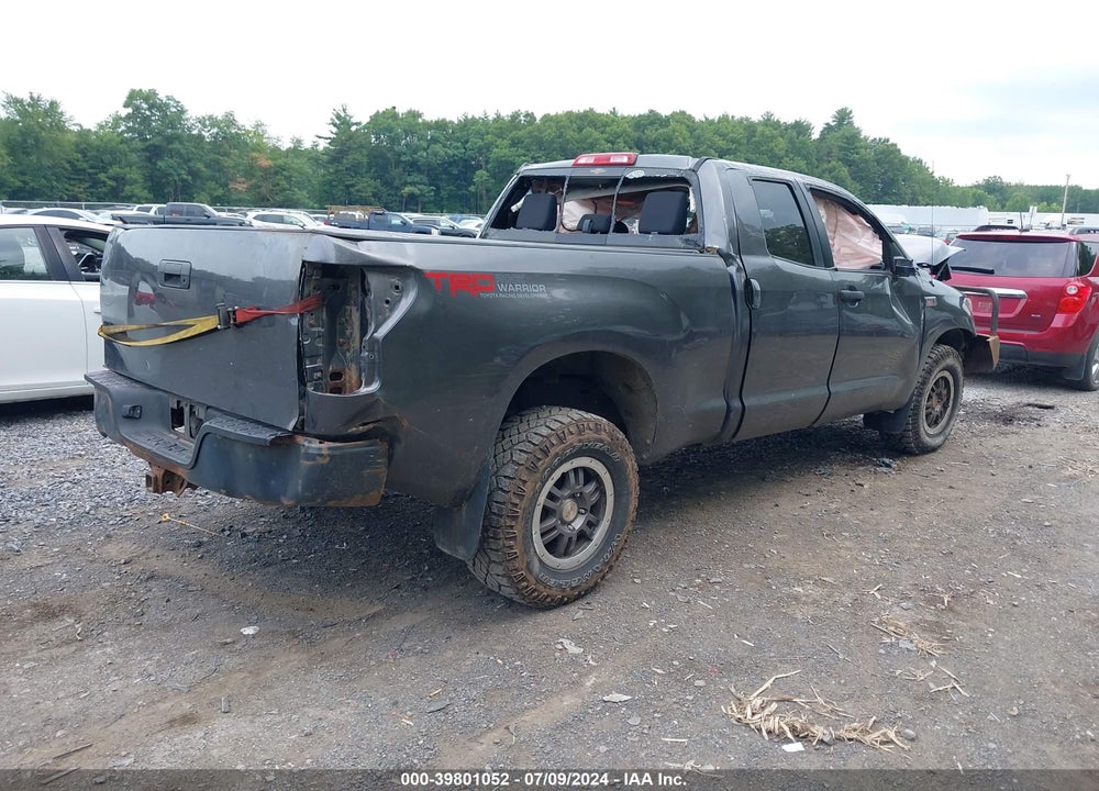 2011 TOYOTA TUNDRA GRADE 5.7L V8 VIN: 5TFUY5F1XBX193873