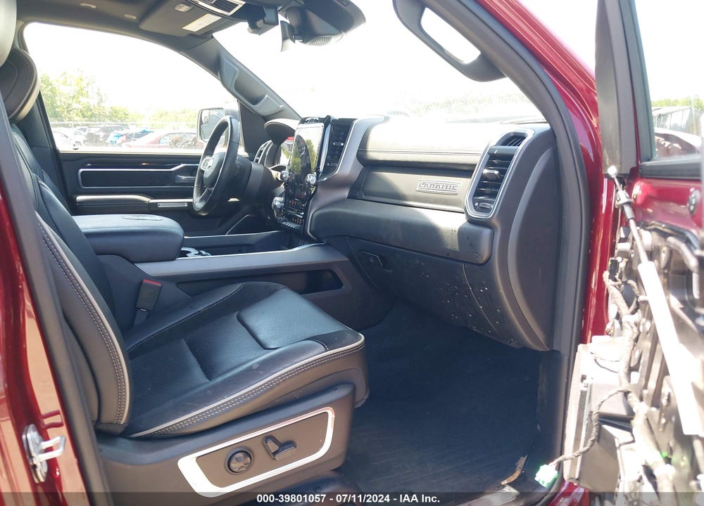 2021 RAM 1500 LAIE  4X4 5'7 BOX VIN: 1C6SRFJT0MN790006