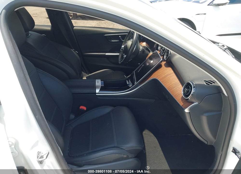 2022 MERCEDES-BENZ C 300 SEDAN VIN: W1KAF4GB7NR011636