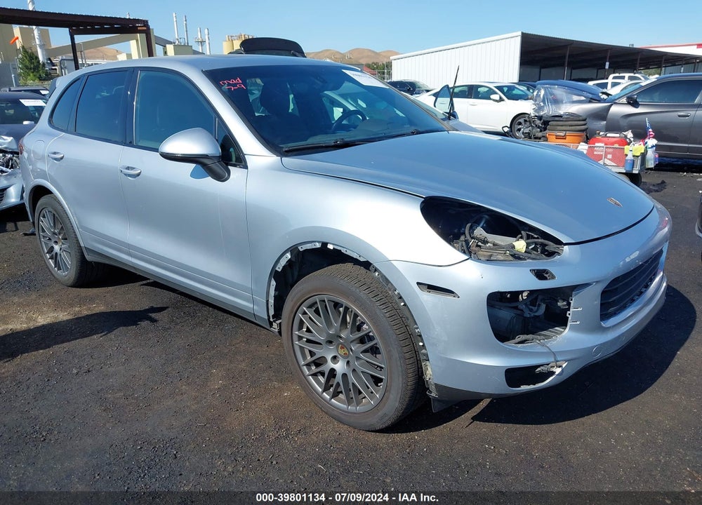 2017 PORSCHE CAYENNE PLATINUM EDITION VIN: WP1AA2A2XHKA88938