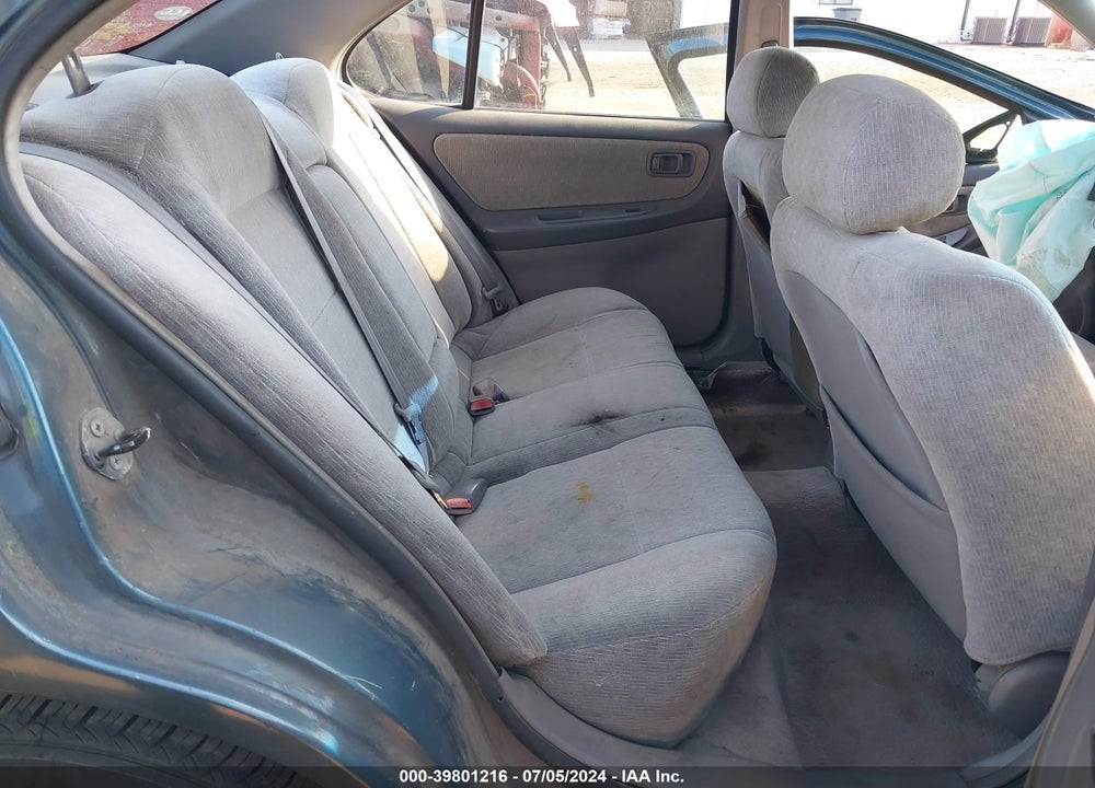 2001 NISSAN ALTIMA GXE VIN: 1N4DL01D81C104171