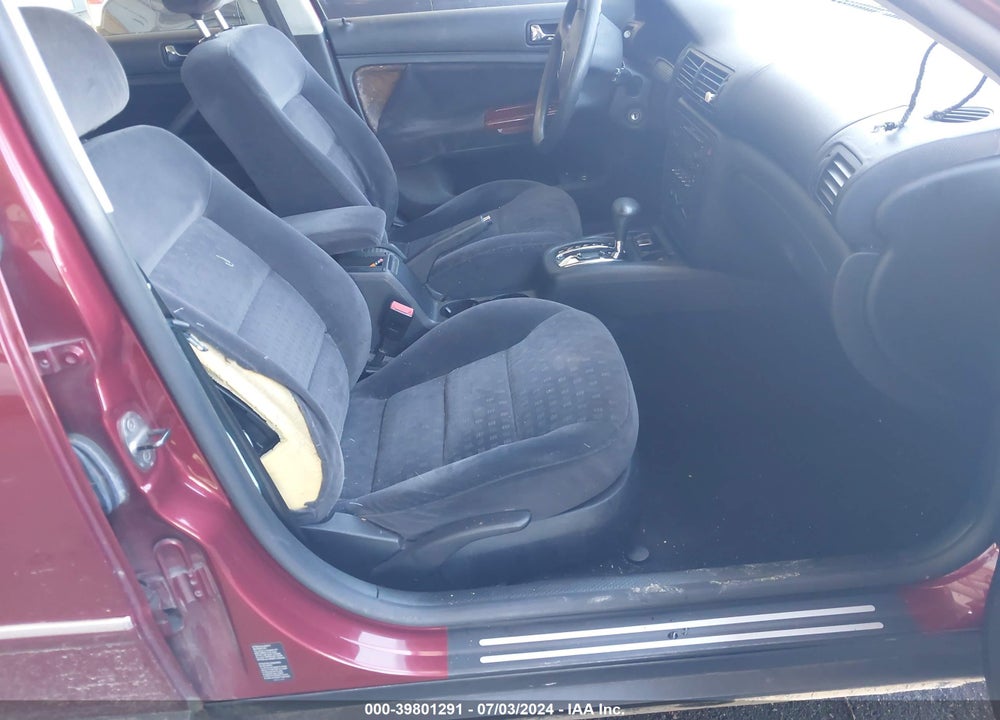 2003 VOLKSWAGEN PASSAT GL VIN: WVWMD63B53E068503