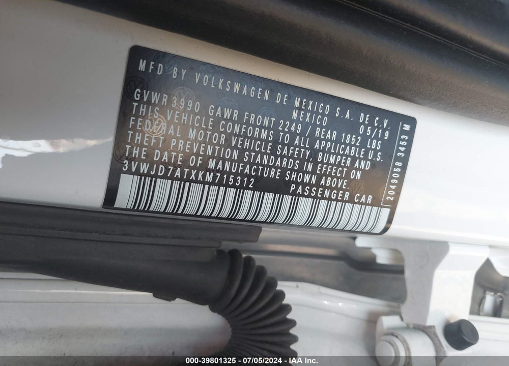 2019 VOLKSWAGEN BEETLE 2.0T SE VIN: 3VWJD7ATXKM715312