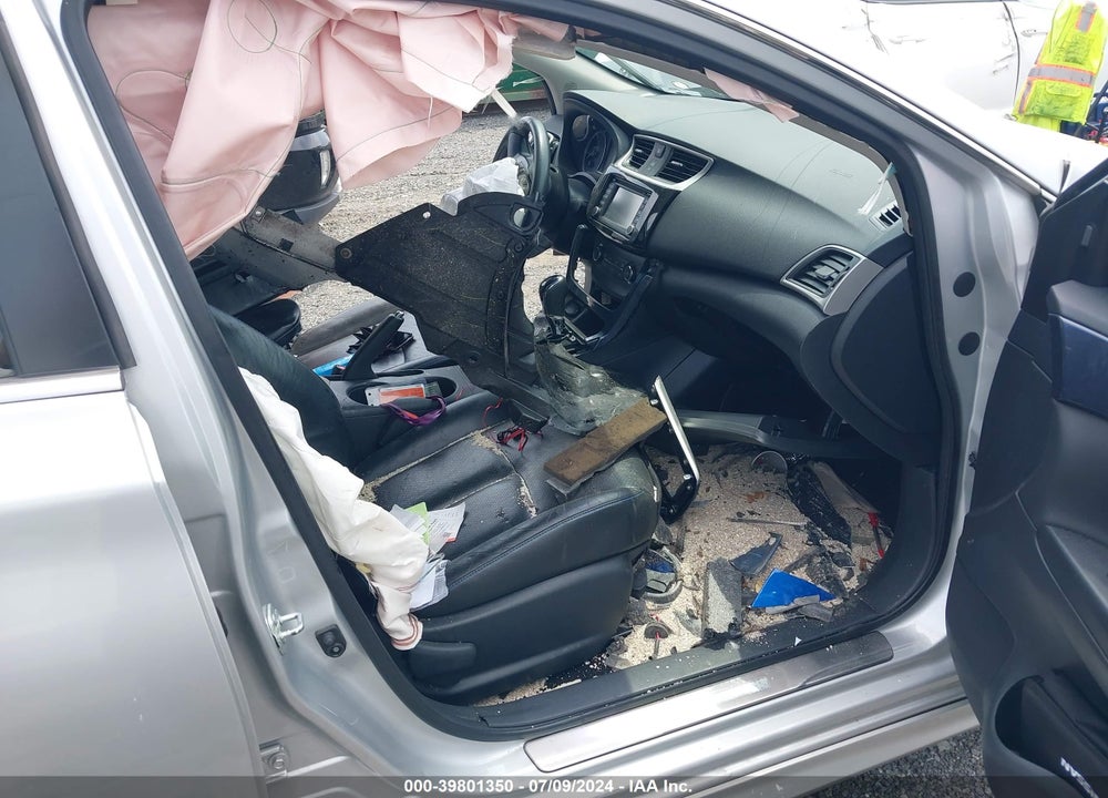 2017 NISSAN SENTRA SR VIN: 3N1AB7AP5HY213288