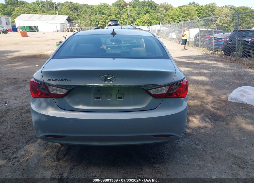 2013 HYUNDAI SONATA GLS VIN: 5NPEB4ACXDH776497