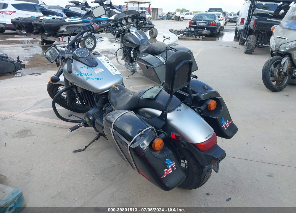 2015 HONDA VT750 C2B VIN: JH2RC5370FK500961