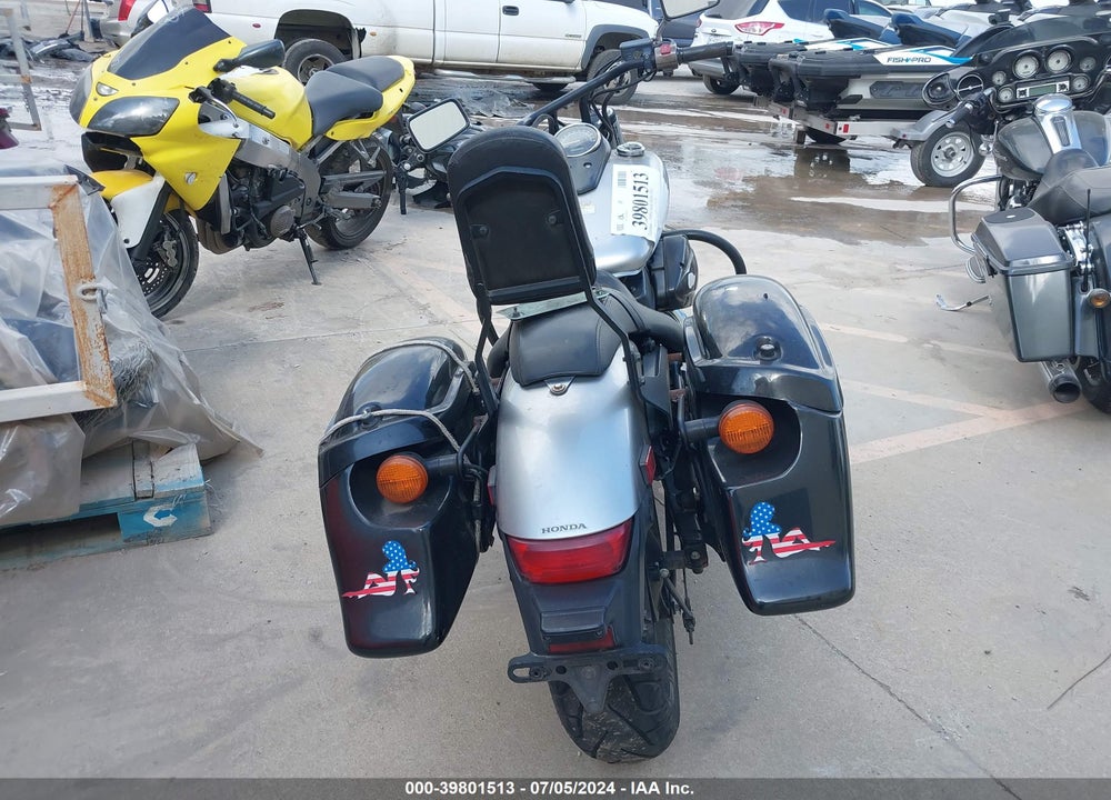 2015 HONDA VT750 C2B VIN: JH2RC5370FK500961