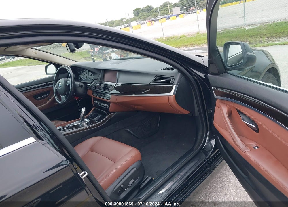 2015 BMW 528I VIN: WBA5A5C54FD520921