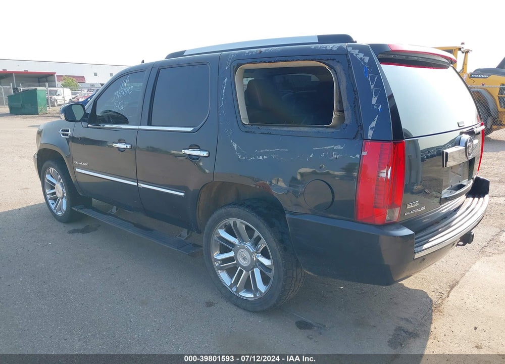 2011 CADILLAC ESCALADE PLATINUM EDITION VIN: 1GYS4DEF4BR146637
