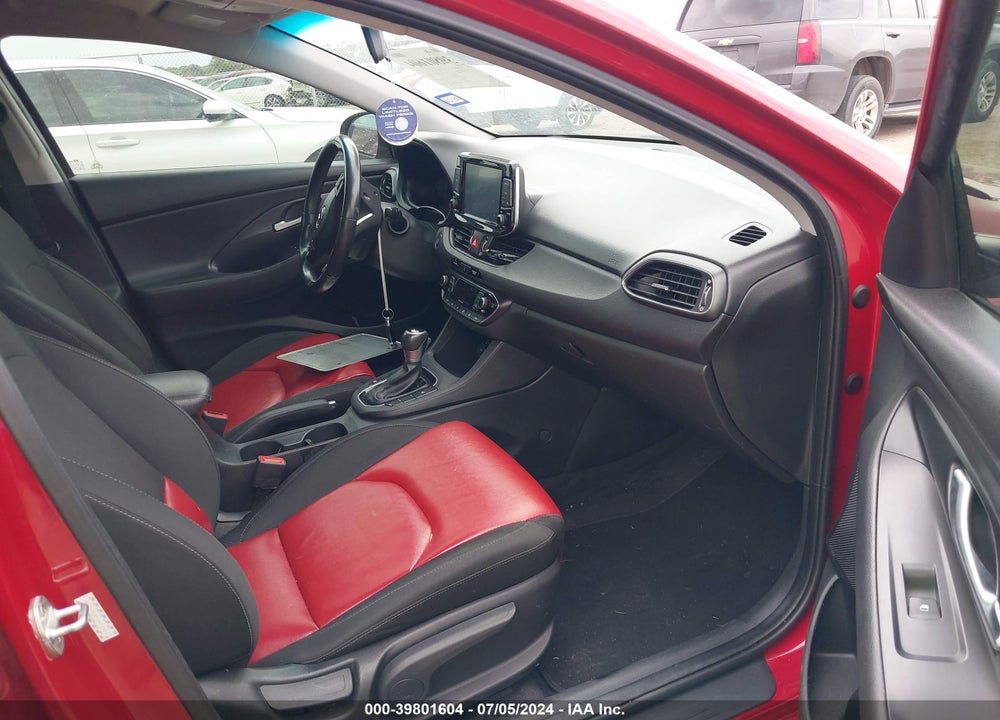 2018 HYUNDAI ELANTRA GT VIN: KMHH35LE1JU014364