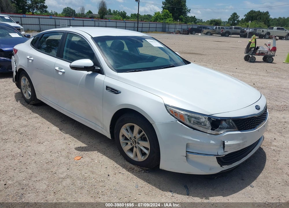 2018 KIA OPTIMA LX VIN: 5XXGT4L32JG211722
