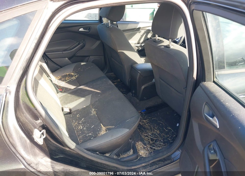 2014 FORD FOCUS SE VIN: 1FADP3F28EL112662
