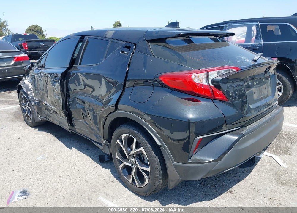 2021 TOYOTA C-HR XLE VIN: JTNKHMBXXM1114845