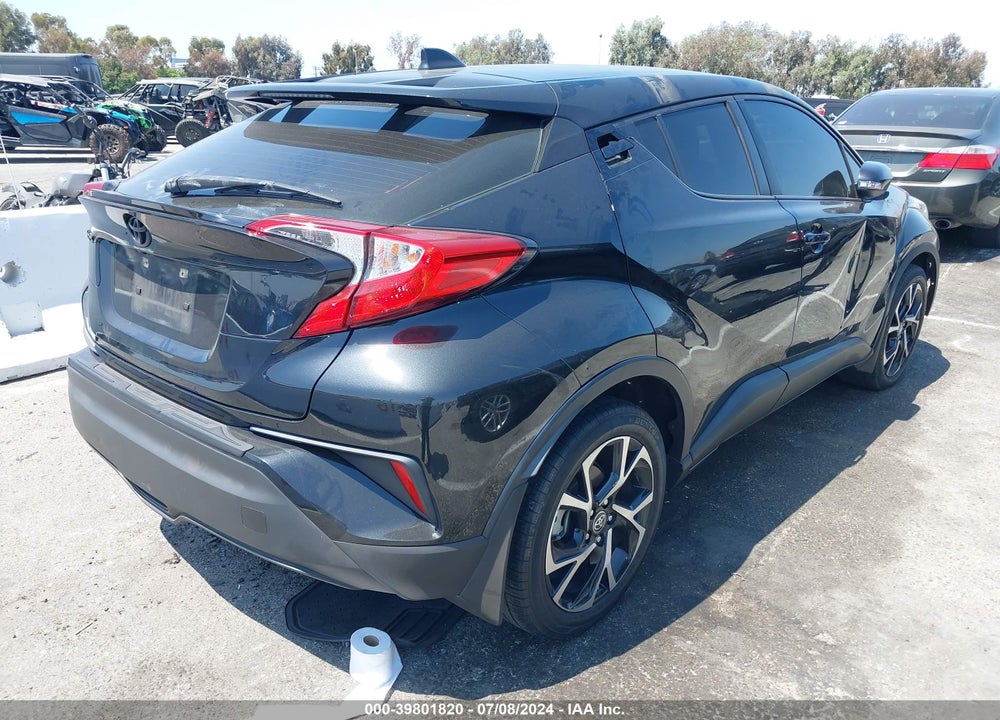2021 TOYOTA C-HR XLE VIN: JTNKHMBXXM1114845