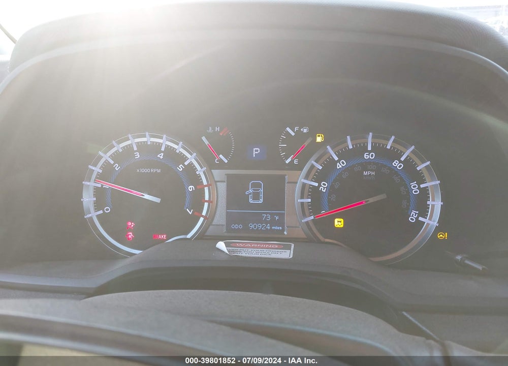 2019 TOYOTA 4RUNNER SR5 VIN: JTEBU5JR9K5641320