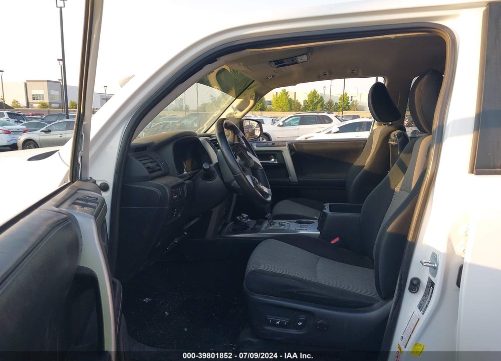 2019 TOYOTA 4RUNNER SR5 VIN: JTEBU5JR9K5641320